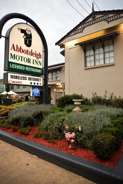 Abbotsleigh Motor Inn Armidale Exterior foto
